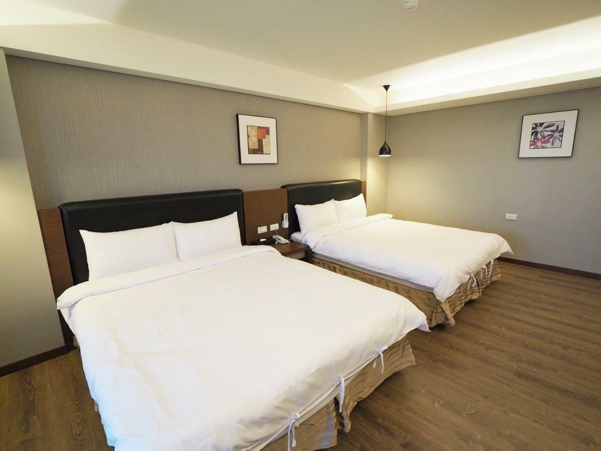 Kailan Hotel Toucheng Exteriör bild