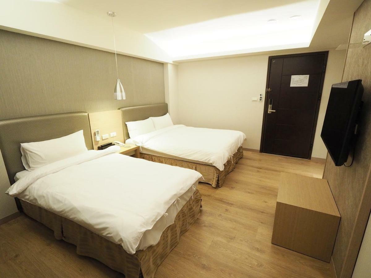 Kailan Hotel Toucheng Exteriör bild